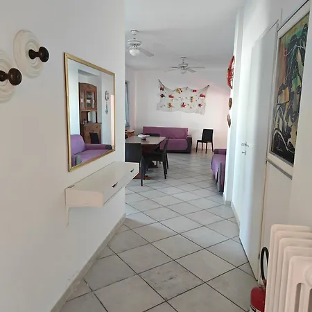 Διαμέρισμα R34 - Casa Marcelli- Per Famiglie Numerose Marcelli